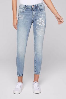 Jeans MI:LA mit Label Prints
