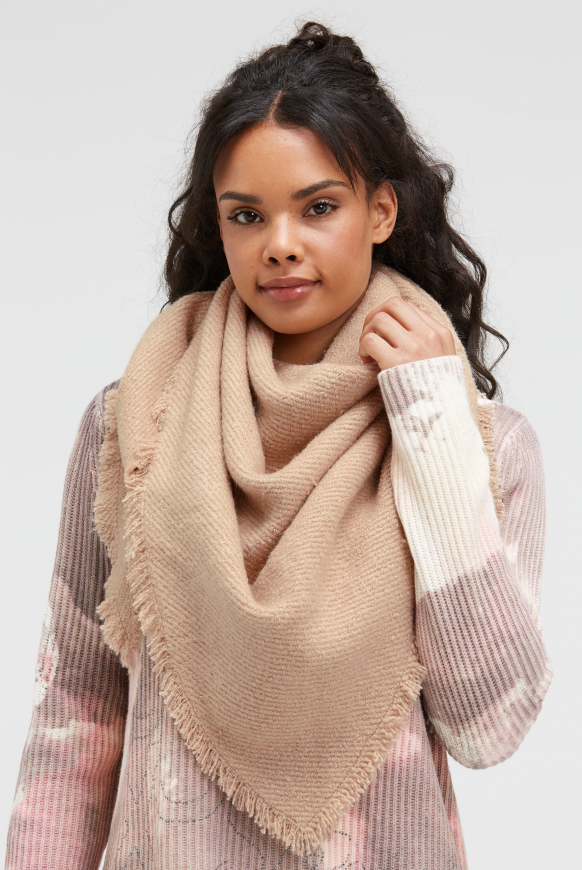 Triangle-Schal aus Bouclégarn