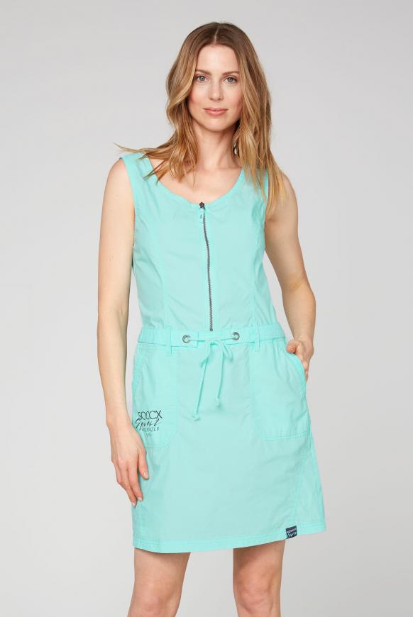 Ärmelloses Kleid mit Gürtel und Label Prints