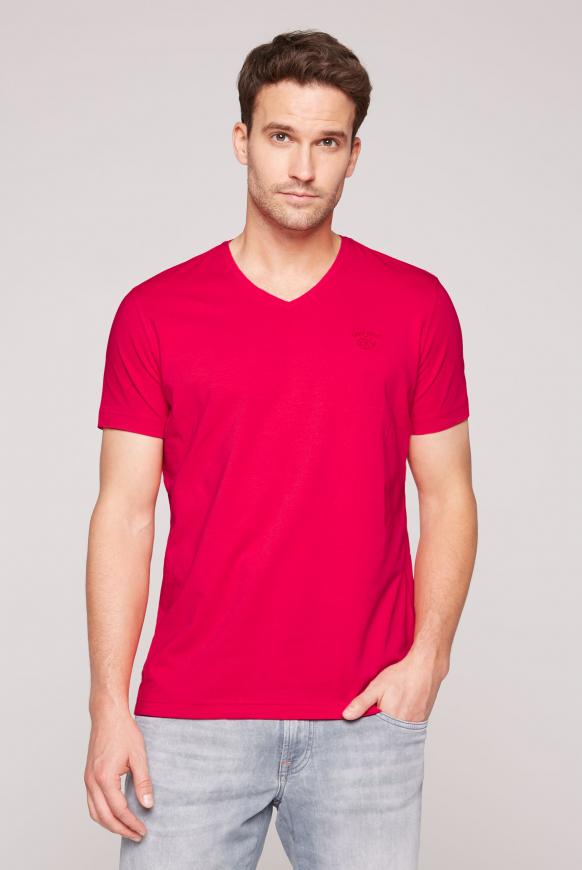 Basic T-Shirt mit V-Ausschnitt und Logostick