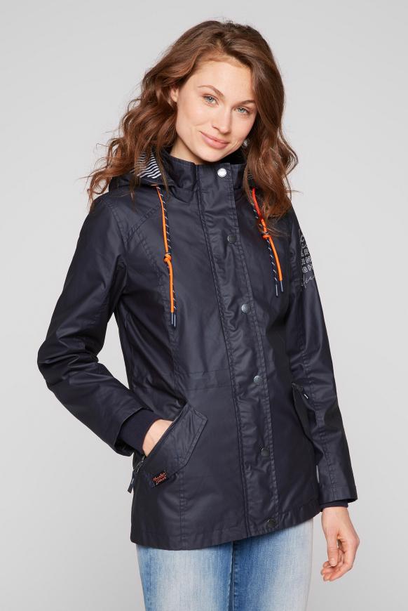 Beschichtete Wetterjacke mit Kapuze
