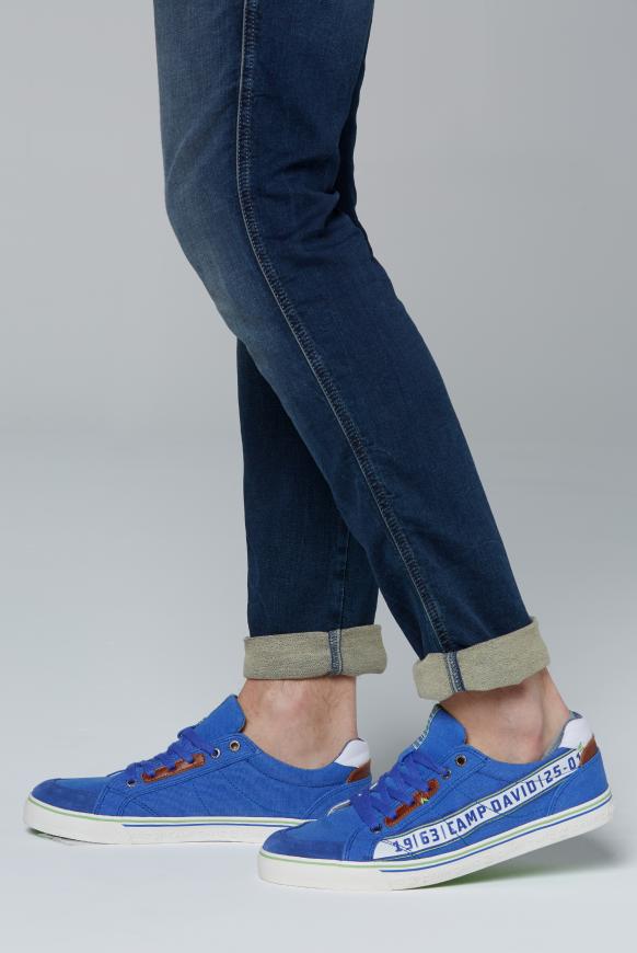 Canvas Sneaker mit Logo Artworks