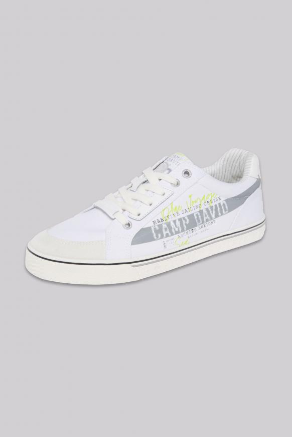 Canvas Sneaker mit Logo Design