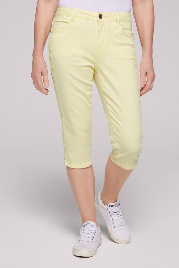 Capri Jeans CH:AR faded yellow