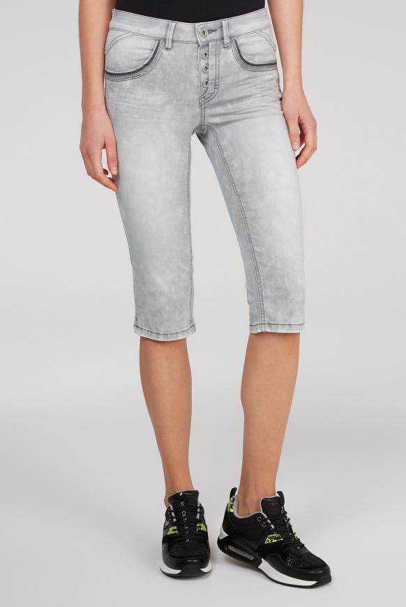 Capri Jeans LY:LI mit Taschen-Stickereien light grey used