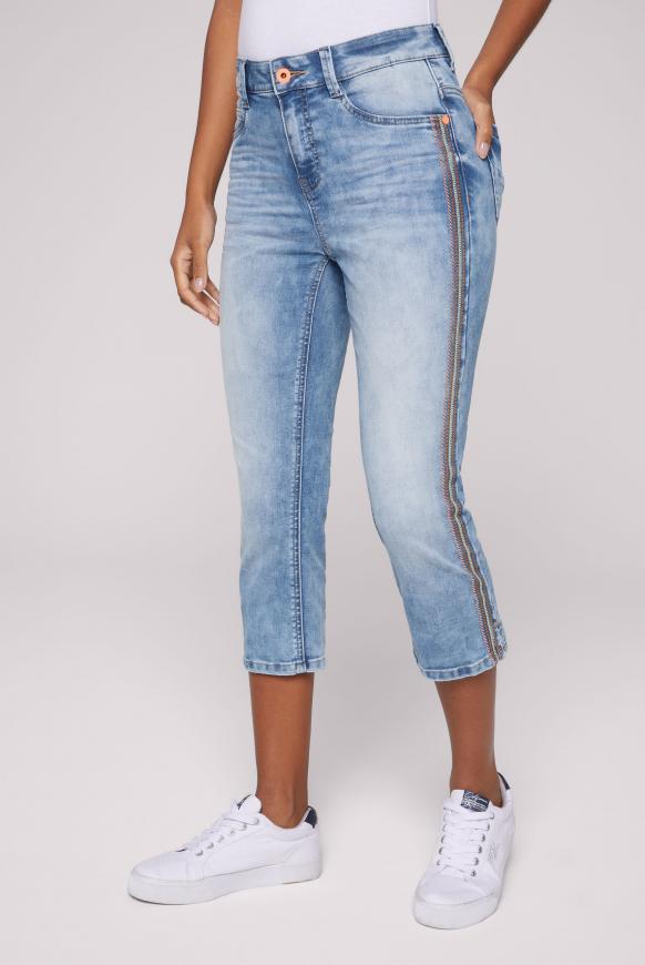 Capri Jeans NO:RA mit Stickereien fancy blue