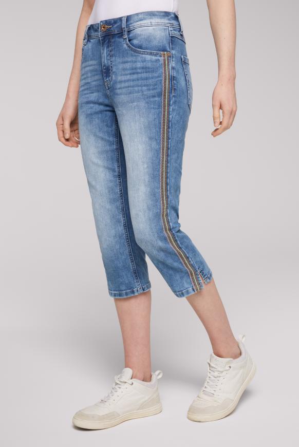 Capri Jeans NO:RA mit Stickereien an den Seiten sky blue