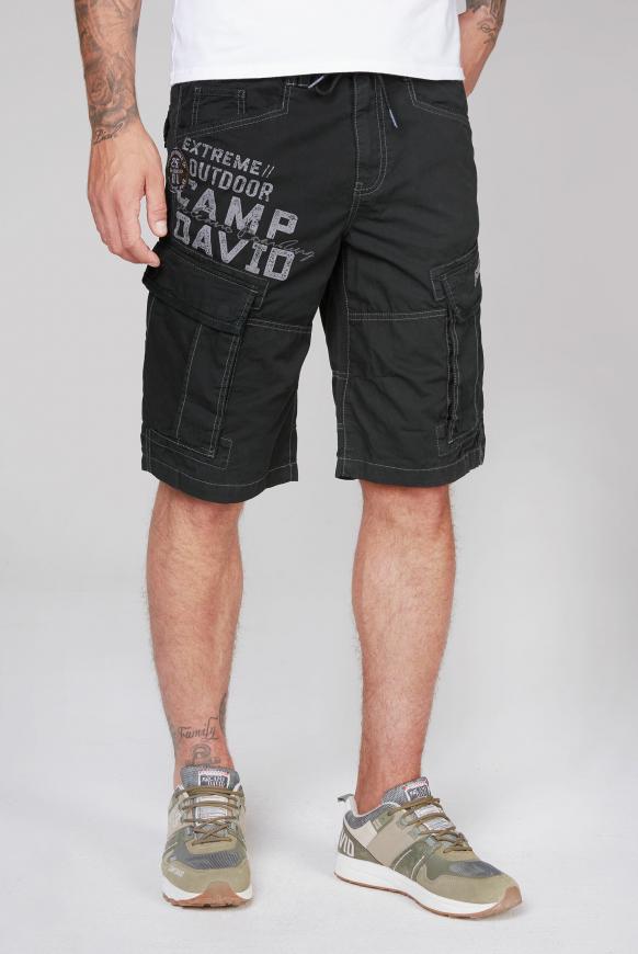 Cargo Shorts mit Logo-Applikationen