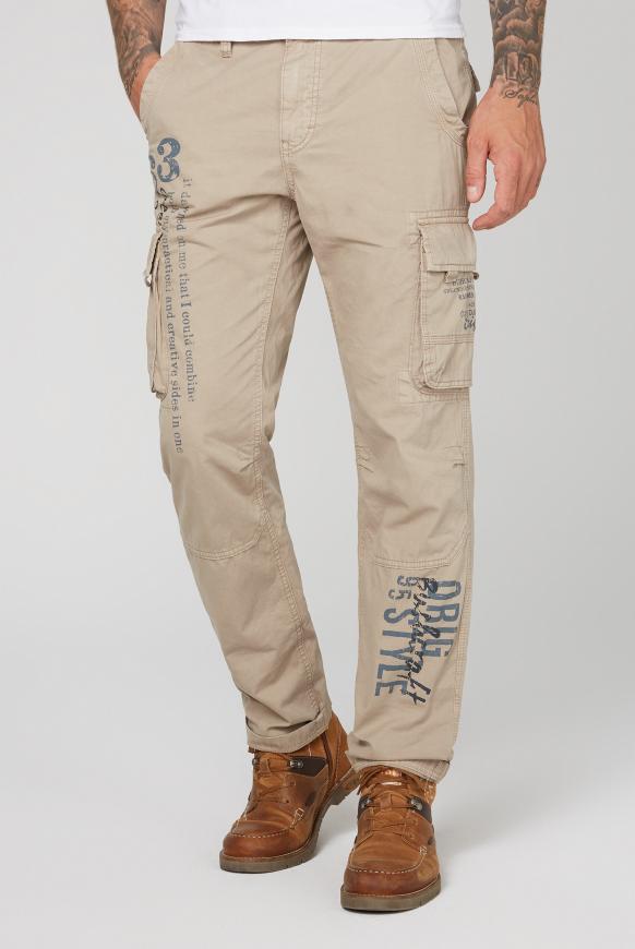 Cargohose mit vielen Used Prints