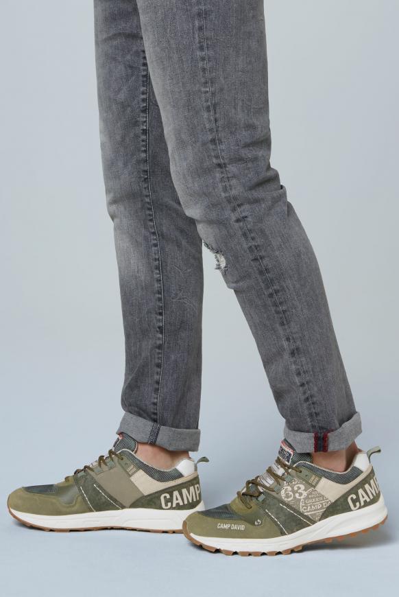 City Hiking Sneaker mit Logo-Applikationen