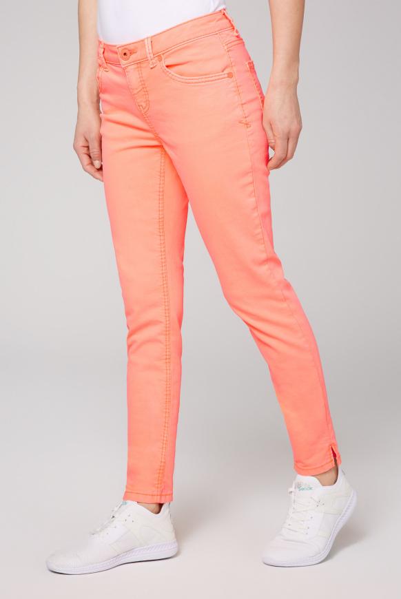 Coloured Jeans MI:RA mit tonigen Nähten