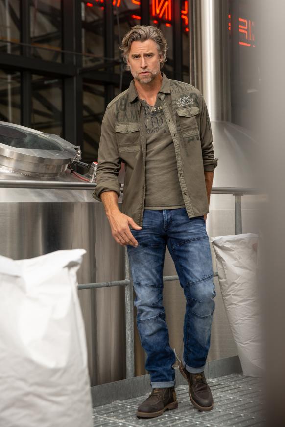 Craftsmen Look2