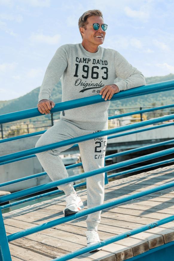 Dieter Essentials Look2
