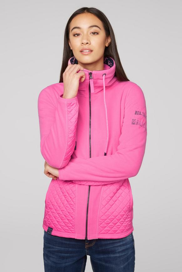 Fleecejacke mit Steppeinsätzen und Artworks