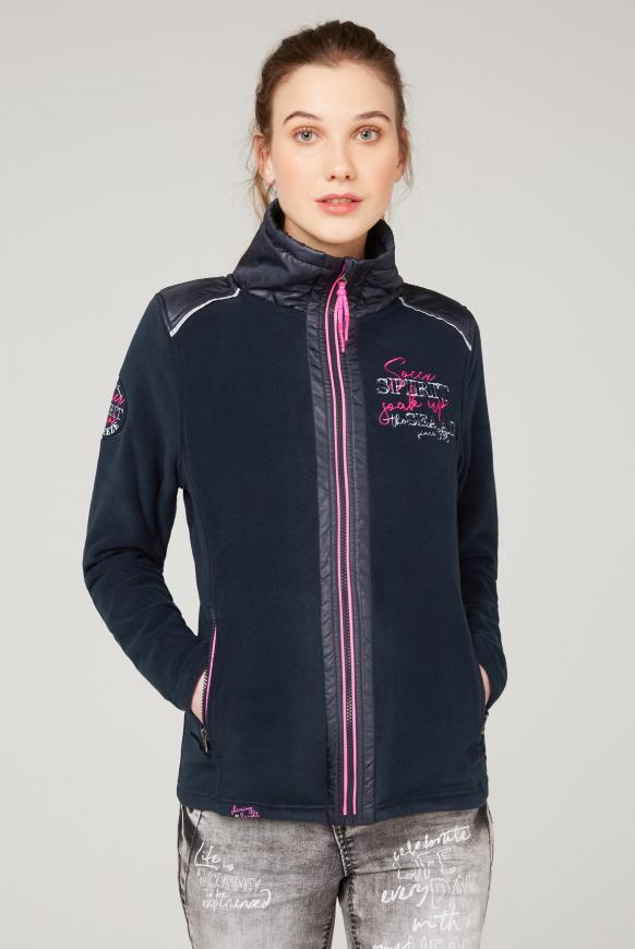 Fleecejacke mit Stepppartien und Artworks