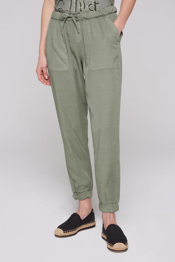 Fließende Hose im Jogger-Stil sage green