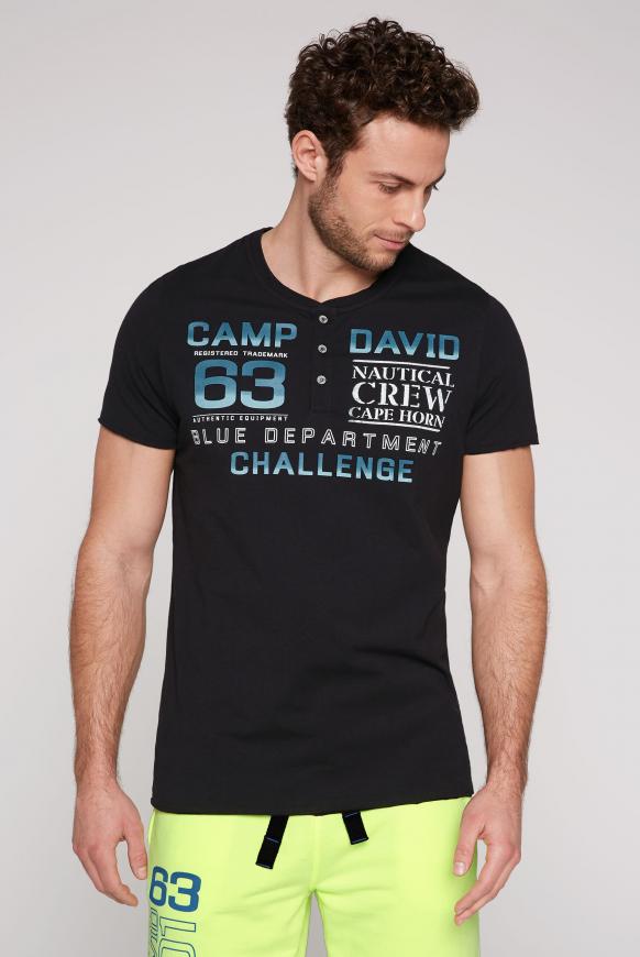 Henley-Shirt mit Gradient Print