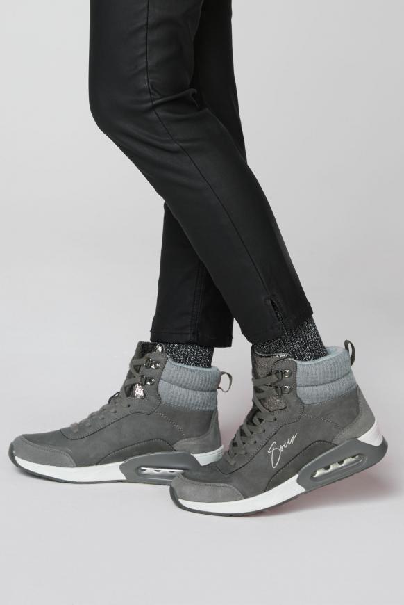 High Top Sneaker im Materialmix mit Logostick