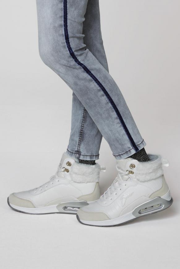 High Top Sneaker im Materialmix mit Logostick