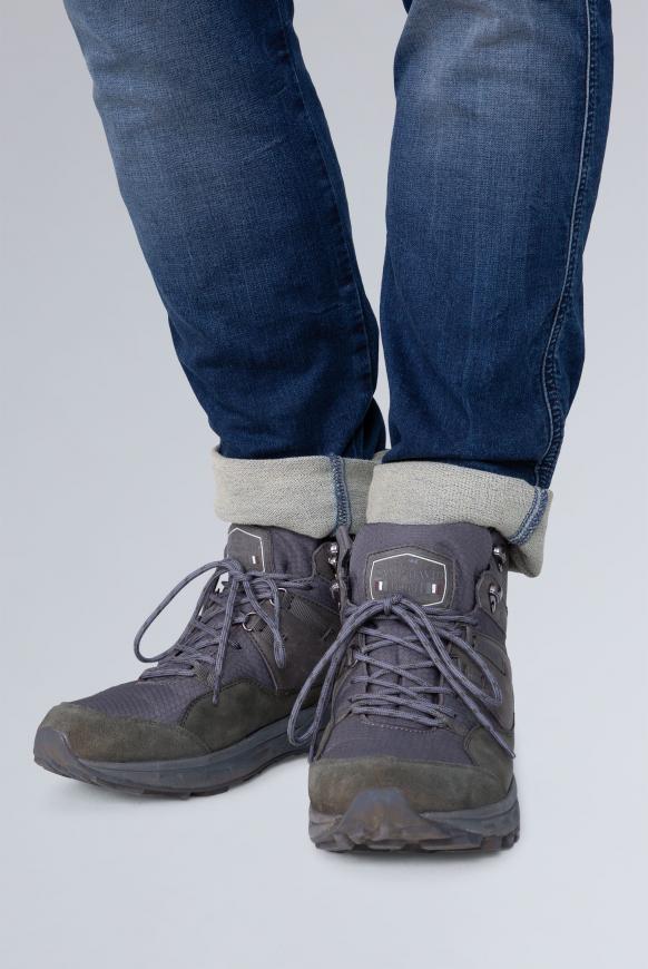 Hiking Sneaker mit griffiger Sohle