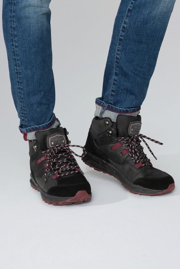 Hiking Sneaker mit griffiger Sohle