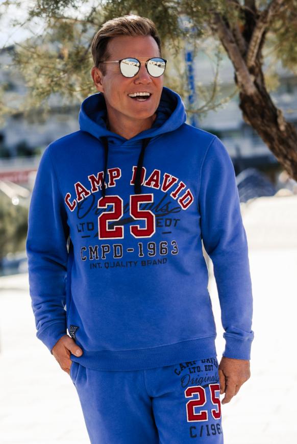 Hoodie mit Artwork im Retro-Style