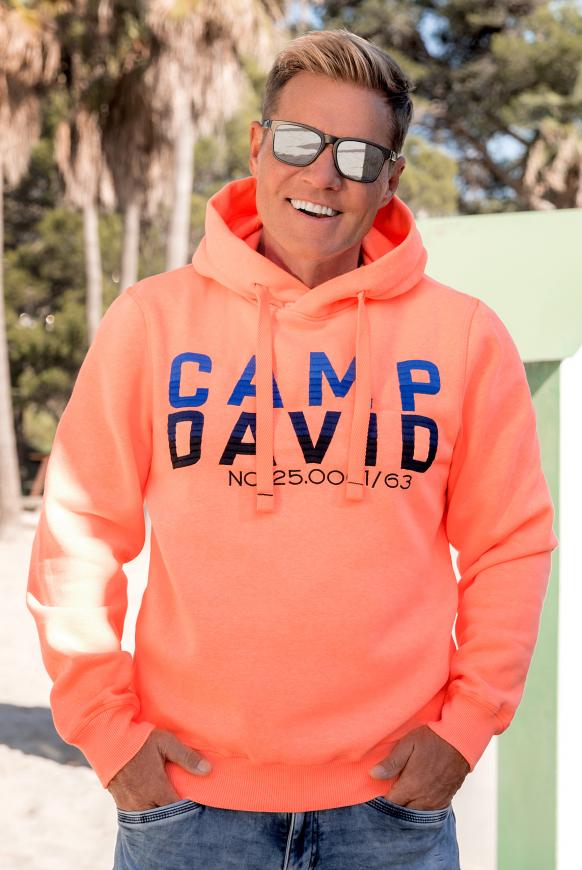 Hoodie mit exklusiver Logo-Stickerei