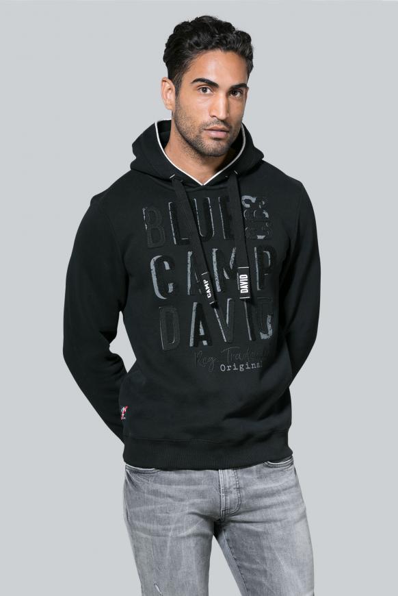 Hoodie mit großen Label-Applikationen
