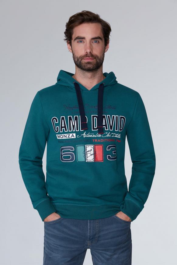 Hoodie mit großen Label-Applikationen