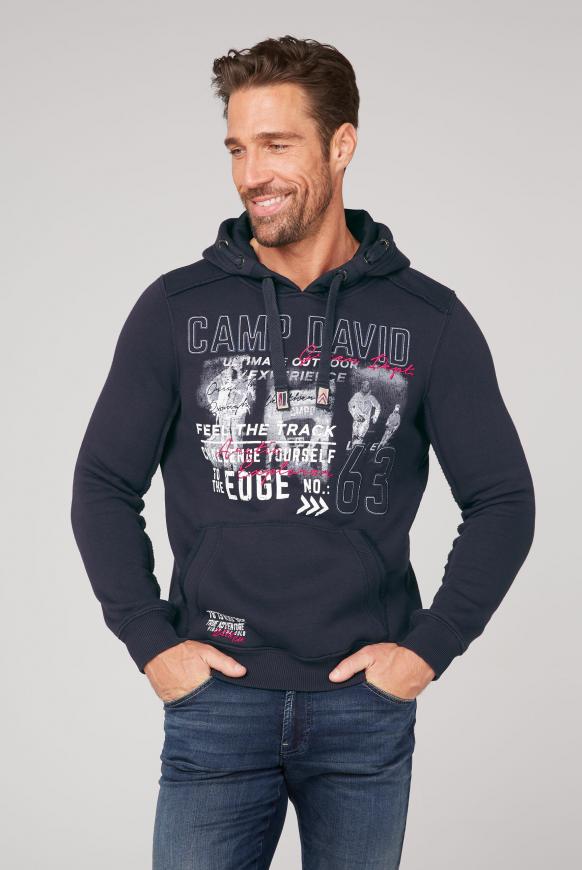Hoodie mit Photoprint Artwork und Used-Kanten