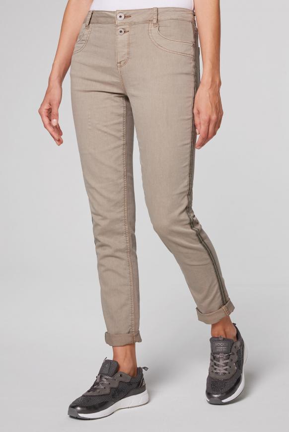 Jeans DE:BY im Jogg Mix mit Streifentape