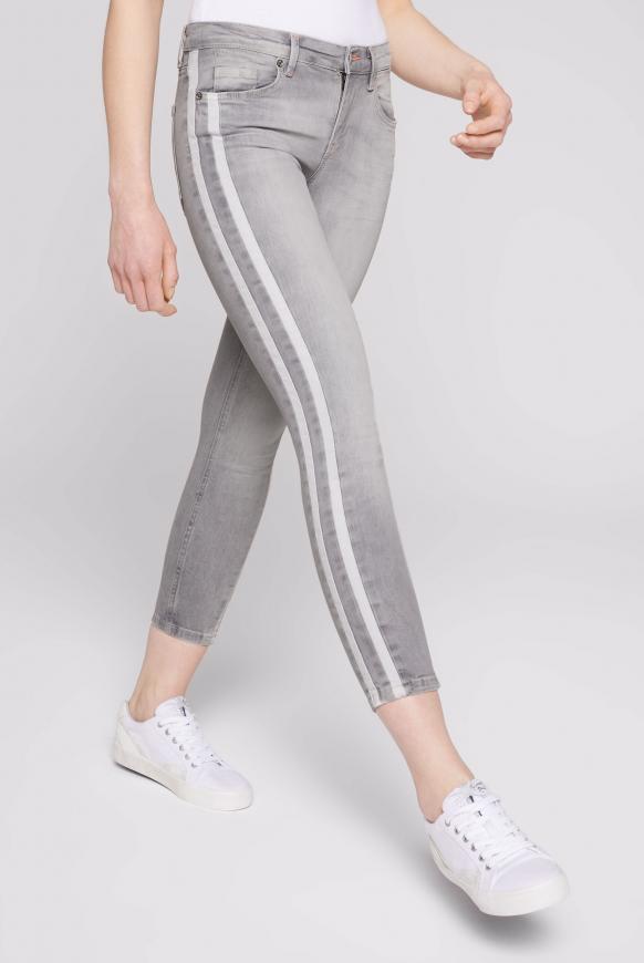 Jeans MI:RA mit Streifen an den Seiten