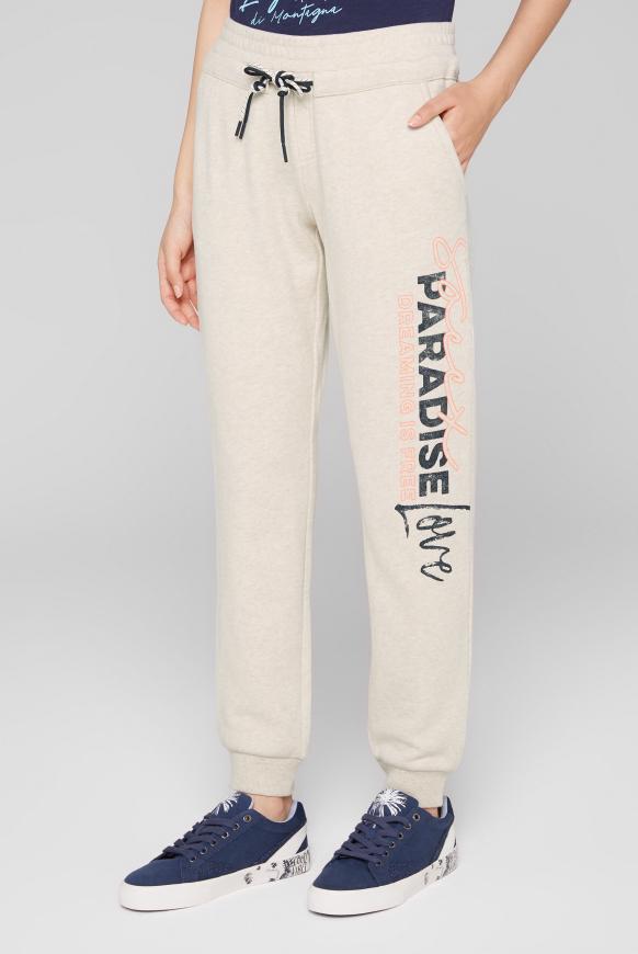 Jogginghose mit Doppelkordel und Print beige melange