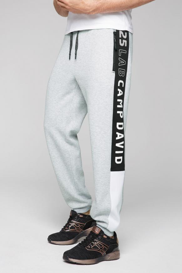 Jogginghose mit Print-Design an den Seiten