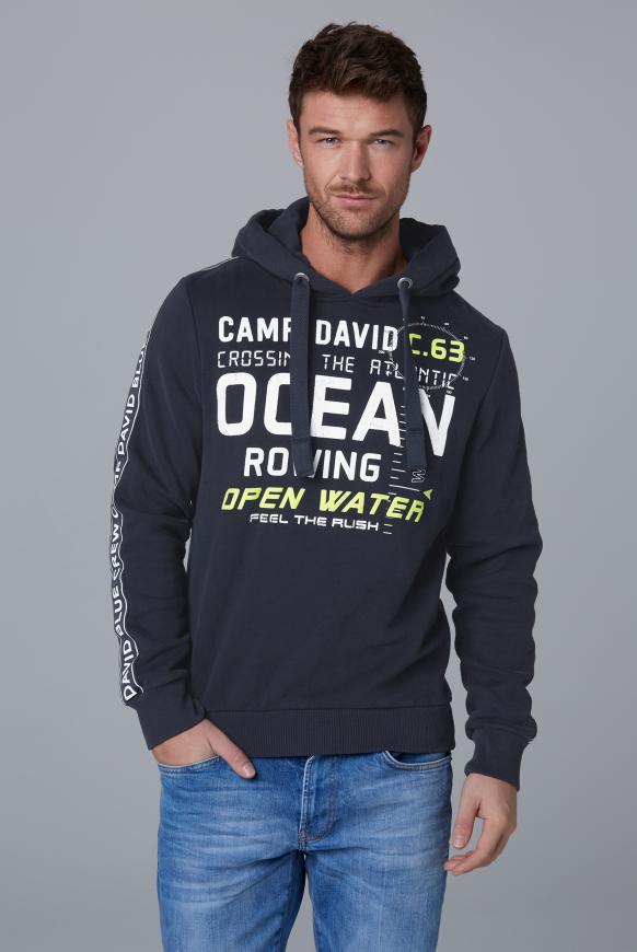 Kapuzensweatshirt mit Logo-Applikationen
