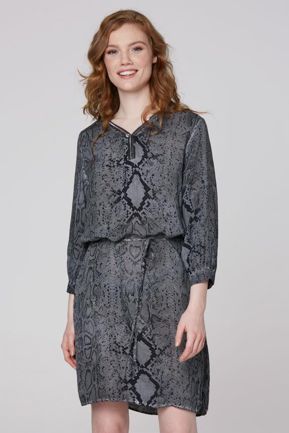 Kleid mit Snake Print und Pailletten