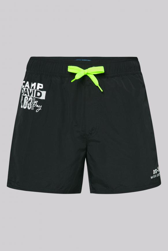Kurze Badeshorts mit Kontrastkordel und Prints