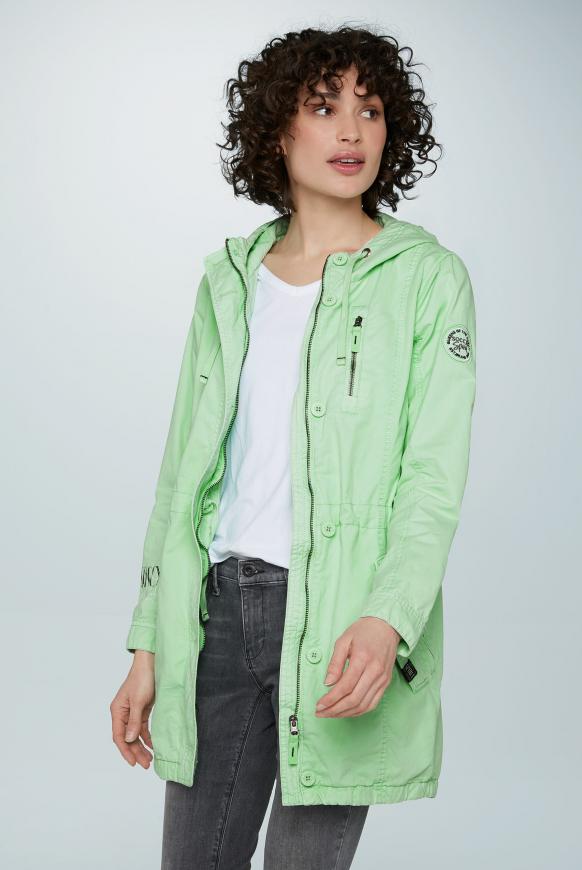 Leichter Parka mit Kapuze und Taillenband