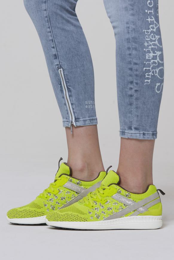 Leichter Sneaker mit Strick-Struktur