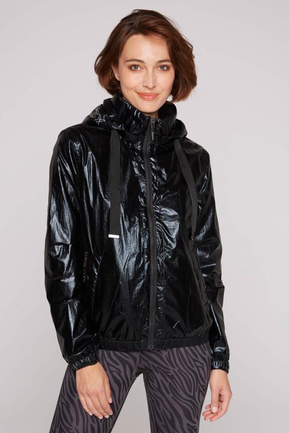 Metallic-Blouson mit Kapuze und Logo Prints