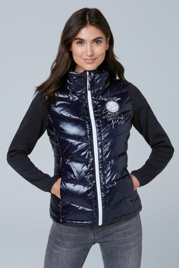 Outdoorjacke im Materialmix