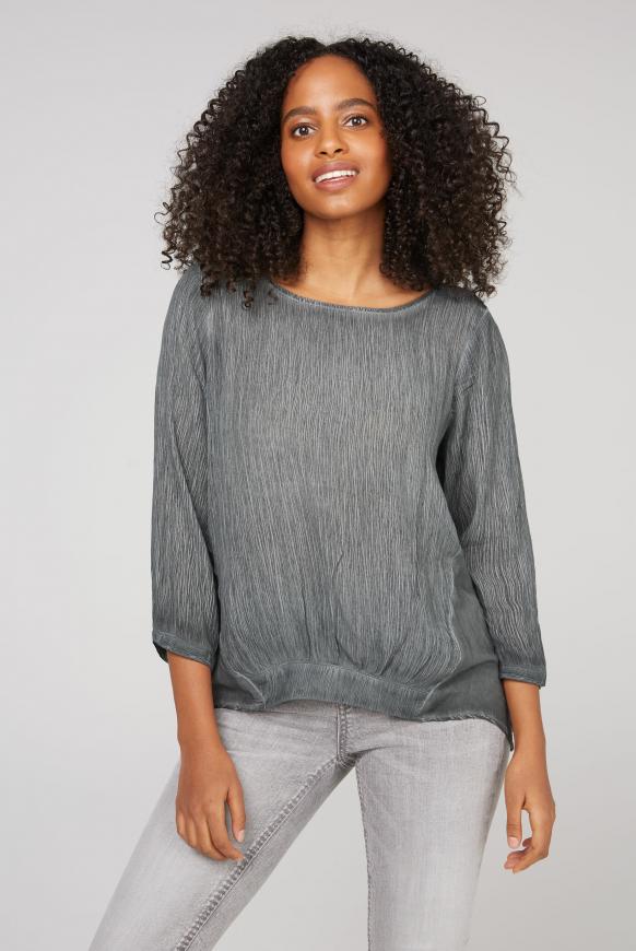 Oversized-Bluse im Materialmix