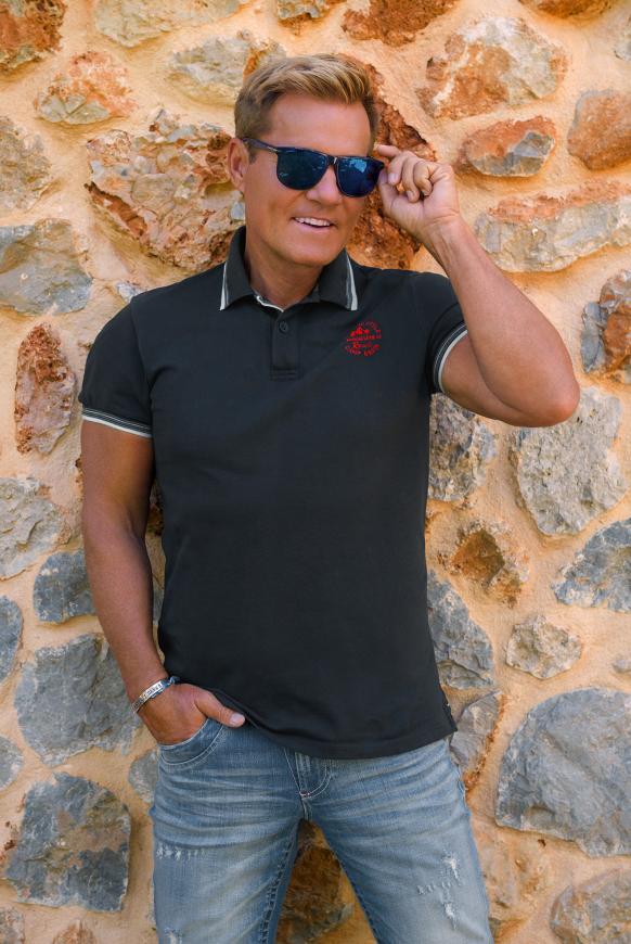 Poloshirt aus Pikee mit Trikotkragen