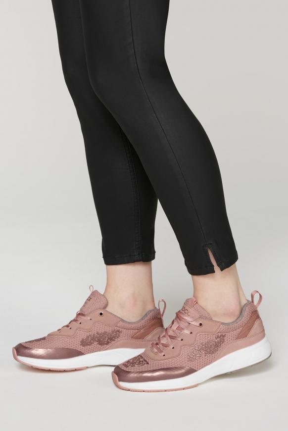 Premium Sneaker im Metallic Look