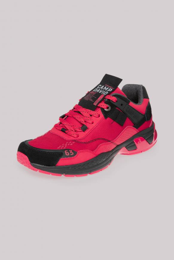Robuster Sneaker im Materialmix bright red