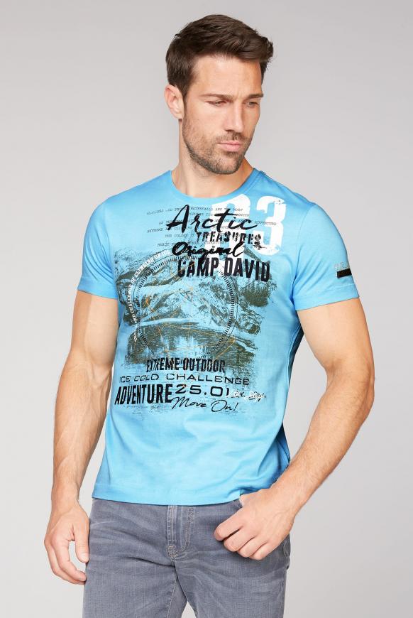 Rundhalsshirt mit Label-Applikationen