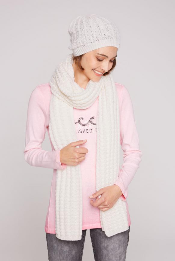 Schal mit Strickmuster