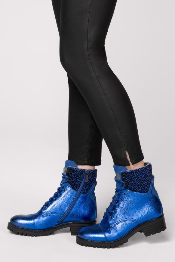 Schnürboots aus Leder mit Metallic-Coating