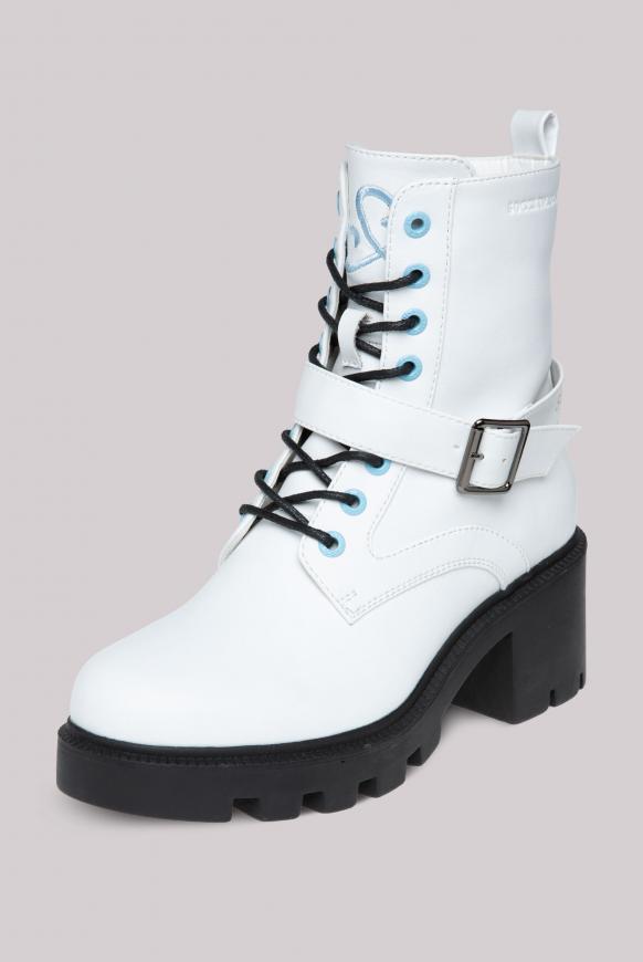 Schnürboots mit Riemen und Absatz