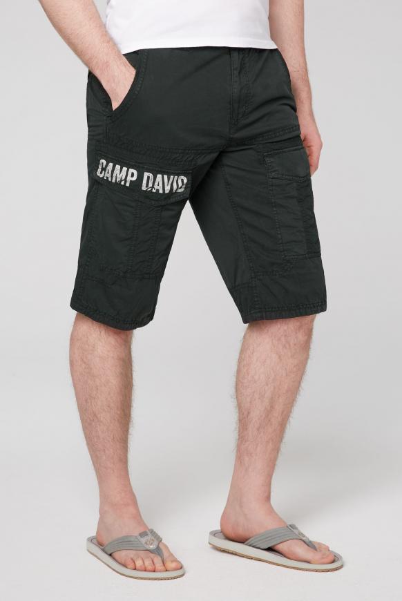Skater Bermuda mit Label Prints